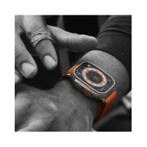Apple Watch Ultra GPS + Cellular, 49mm Cassa in titanio con Mezzanotte Ocean Band